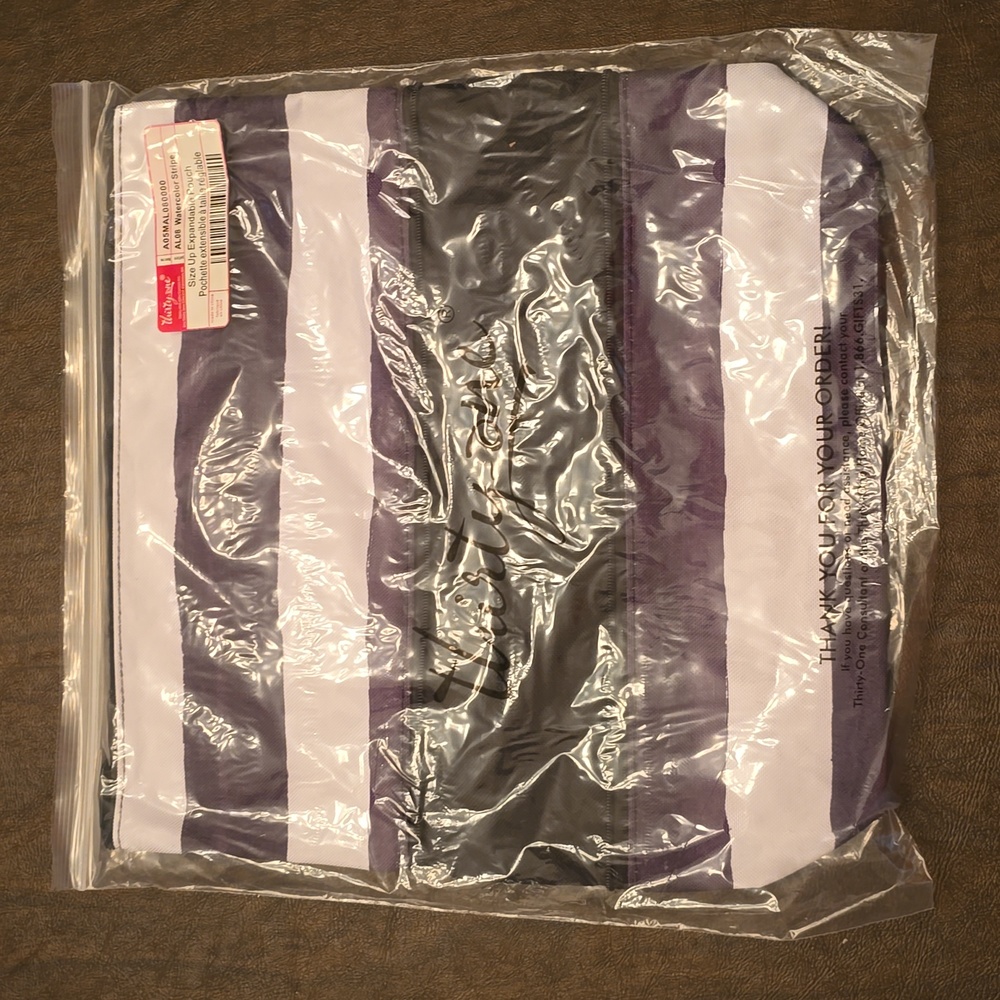 Thirty-One Size Up Expandable Pouch - Picture 3 of 4
